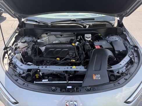 Used 2024 Buick Envista Avenir image 8