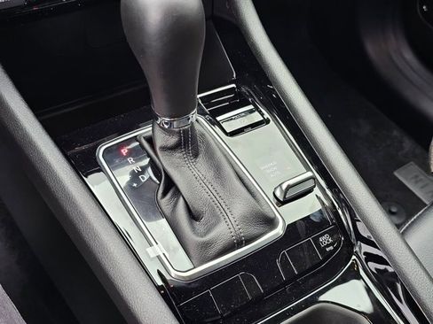 New 2026 Jeep Compass Latitude image 15