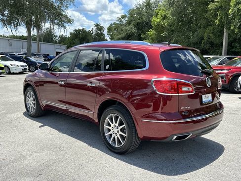 Used 2017 Buick Enclave Leather FWD image 5