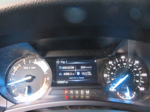 Used 2015 Ford Expedition EL XLT image 14