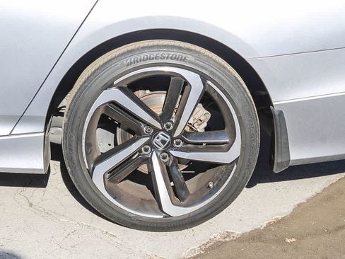 Used 2020 Honda Accord Sport image 8