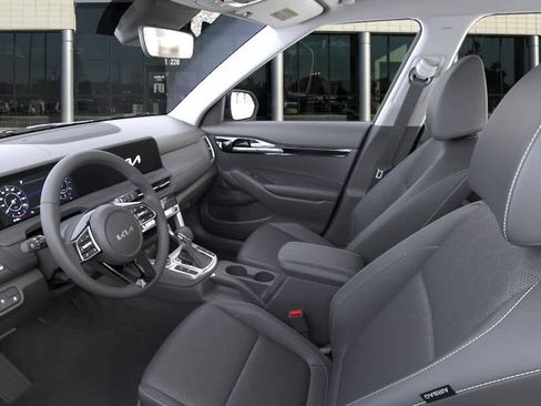 New 2026 Kia Seltos EX FWD image 17