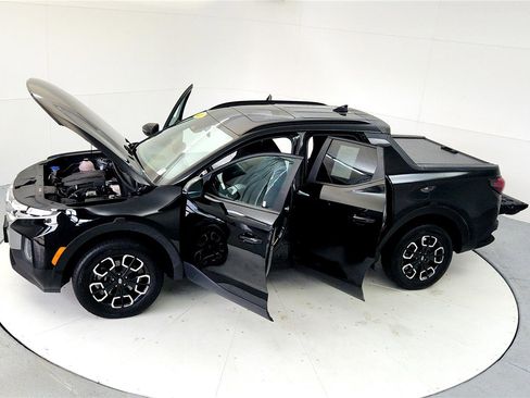 Used 2022 Hyundai Santa Cruz SEL Premium image 22