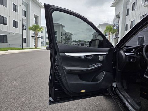 Used 2019 INFINITI QX50 Essential w/ Premium Heat Package FWD image 38