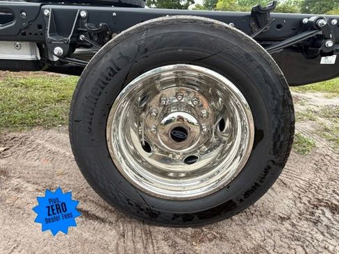 New 2025 Ford F550 4x4 Crew Cab Super Duty image 23