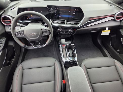 New 2026 Chevrolet Trax RS w/ Sunroof Package image 9