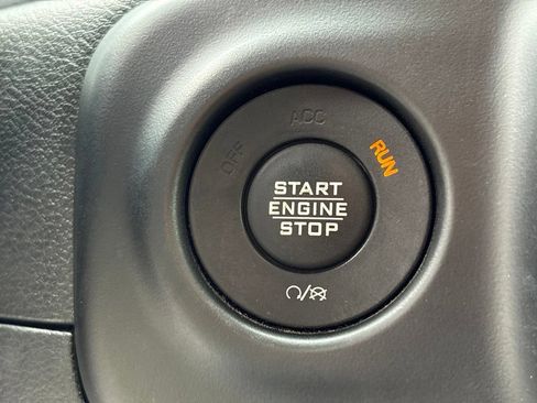 Used 2020 Jeep Wrangler Unlimited Sport AWD/4WD image 27