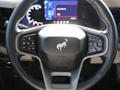 Used 2024 Ford Bronco Wildtrak image 13