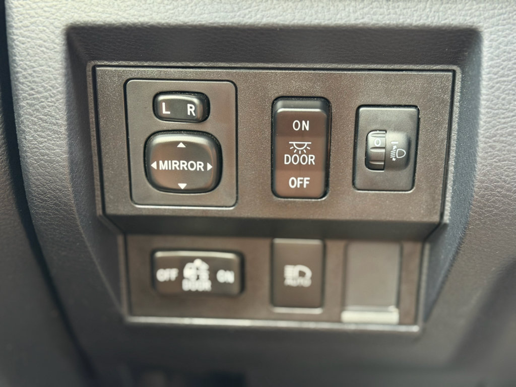 Used 2019 Toyota Tundra SR5 w/ SR5 Upgrade Package RWD image 20