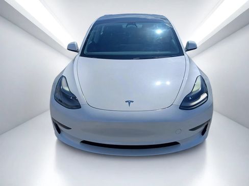 Used 2023 Tesla Model 3 Standard Range RWD image 3