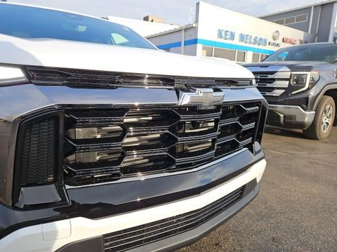 New 2026 Chevrolet Equinox ACTIV image 4