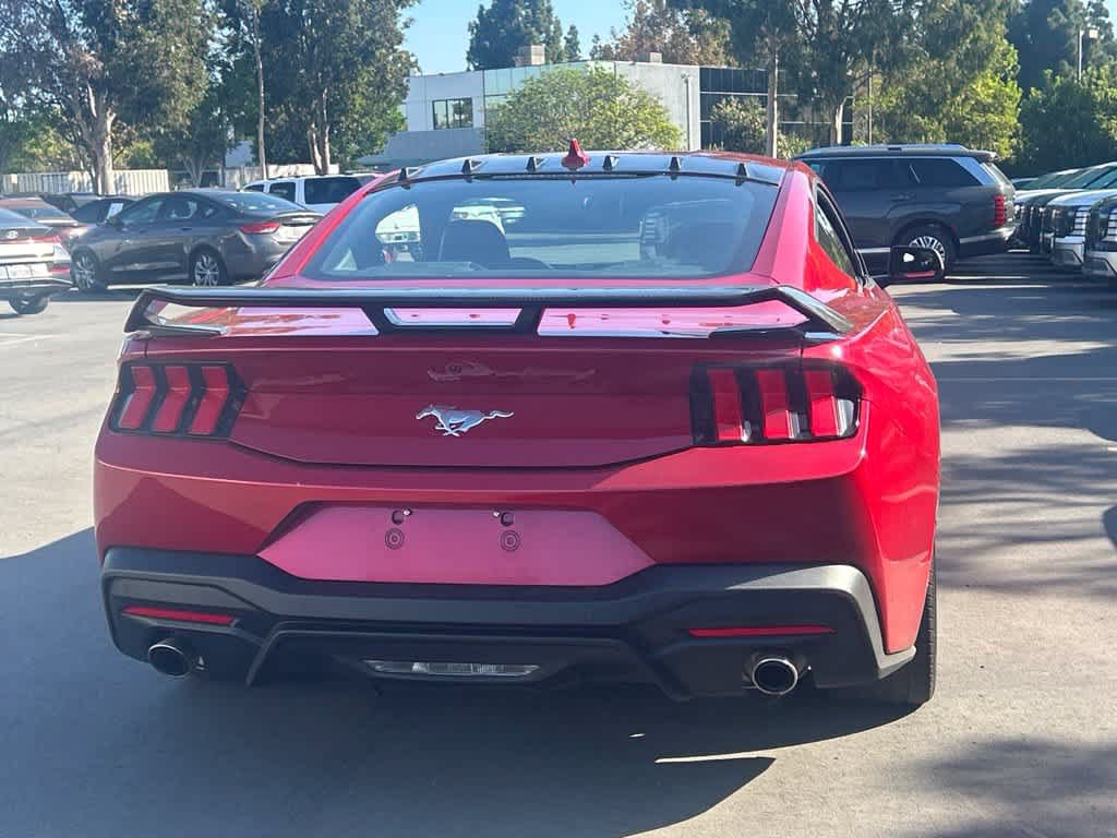 Used 2024 Ford Mustang Coupe RWD image 4