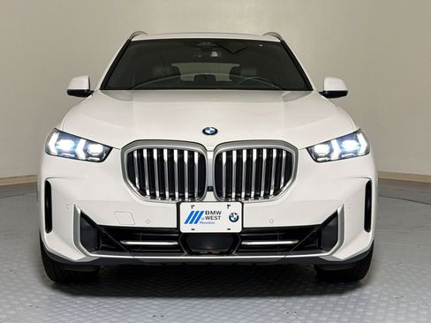 Used 2025 BMW X5 xDrive40i w/ Parking Assistance Package AWD/4WD image 6