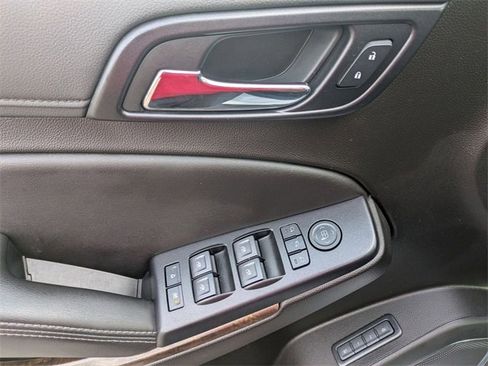 Used 2020 Chevrolet Tahoe LT image 15