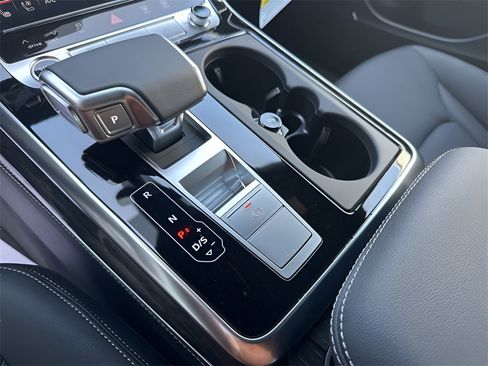 New 2026 Audi Q8 Premium Plus image 15