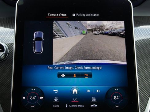 Used 2024 Mercedes-Benz GLC 43 AMG 4MATIC image 18