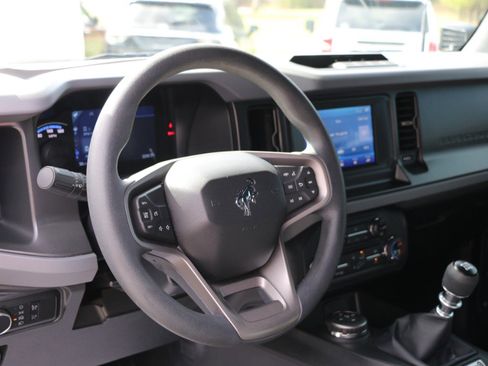 Used 2022 Ford Bronco 2-Door w/ Sasquatch Package image 14