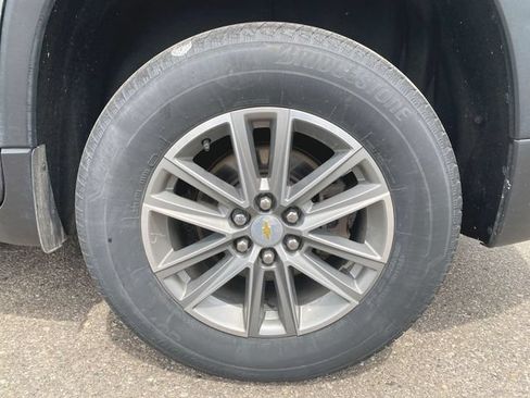 Used 2023 Chevrolet Traverse LT w/ LPO, Floor Liner Package AWD/4WD image 13