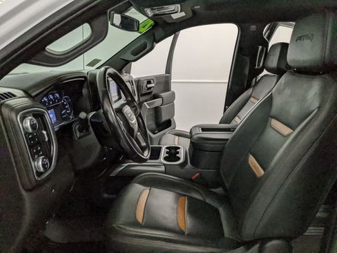 Used 2021 GMC Sierra 1500 AT4 w/ Off-Road Performance Package image 16