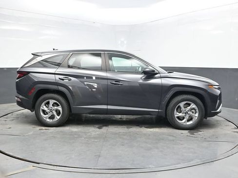 Used 2022 Hyundai Tucson SE AWD/4WD image 8
