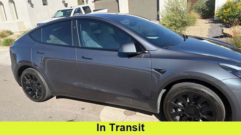 Used 2023 Tesla Model Y 2WD image 1