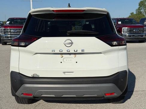 Used 2022 Nissan Rogue S FWD image 4