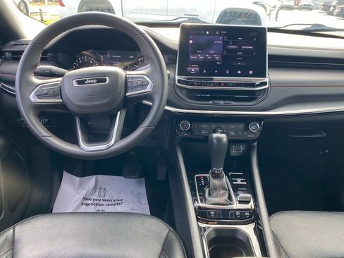 Used 2024 Jeep Compass Trailhawk image 9