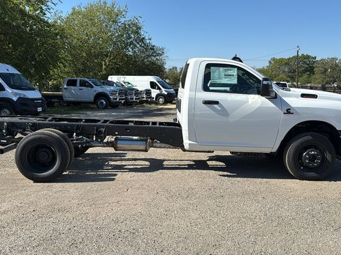 New 2026 RAM 3500 Tradesman image 6