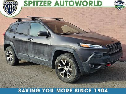 Used 2017 Jeep Cherokee Trailhawk w/ Comfort/Convenience Group