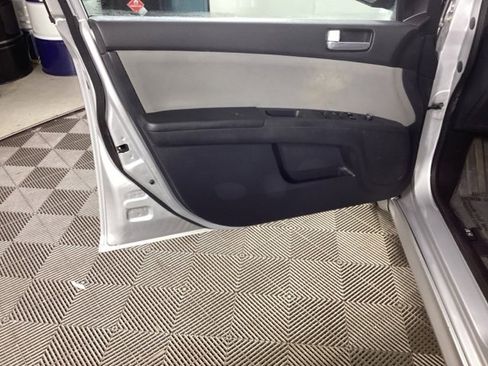 Used 2012 Nissan Sentra 2.0 SR w/ Special Edition Pkg image 14