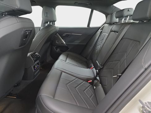 Used 2026 BMW 530i RWD image 14