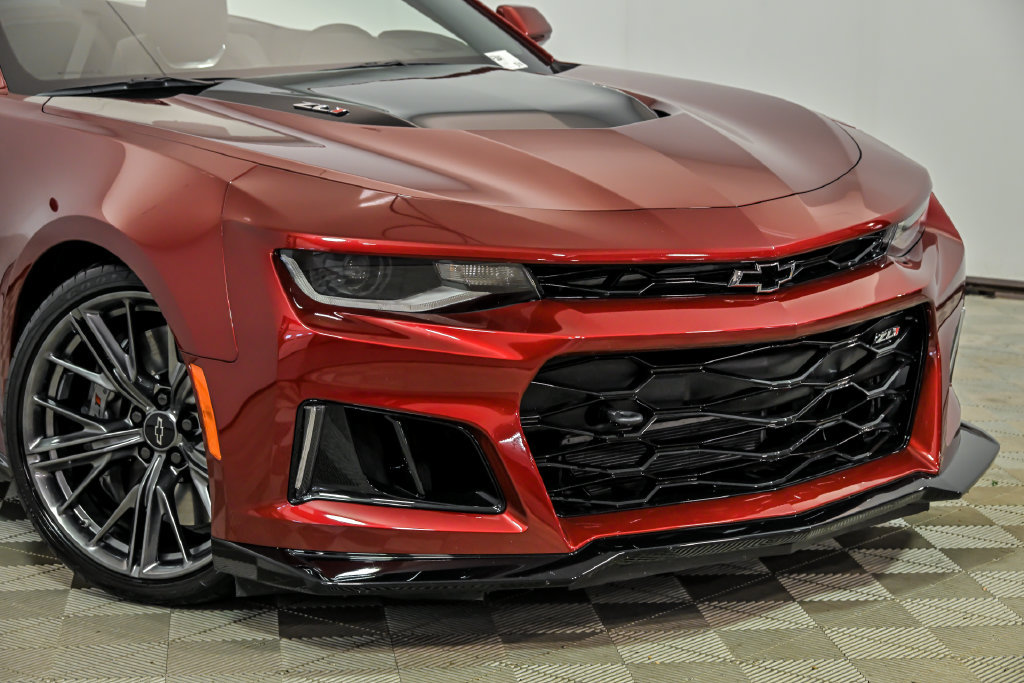 Used 2023 Chevrolet Camaro ZL1 RWD image 2