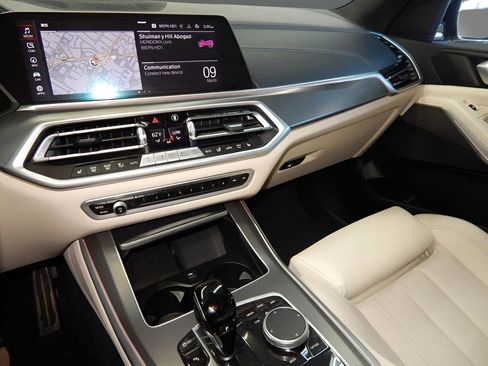 Used 2022 BMW X5 xDrive40i w/ M Sport Package AWD/4WD image 20