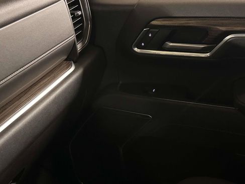 Used 2025 Chevrolet Silverado 1500 RST AWD/4WD image 22