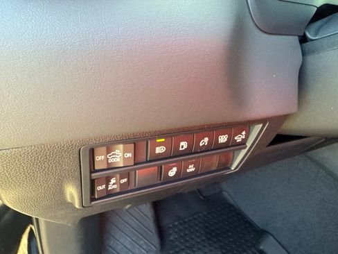 New 2026 Toyota Tundra Platinum AWD/4WD image 28