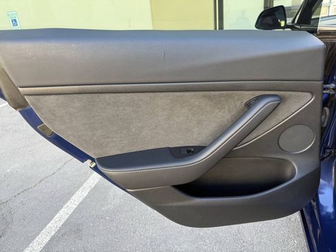 Used 2023 Tesla Model 3 Standard Range RWD image 23
