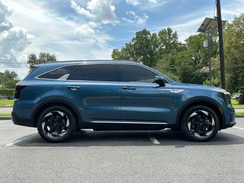 Used 2025 Kia Sorento EX w/ EX Panoramic Sunroof Package AWD/4WD image 4