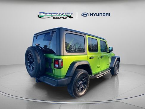 Used 2025 Jeep Wrangler Sport image 7