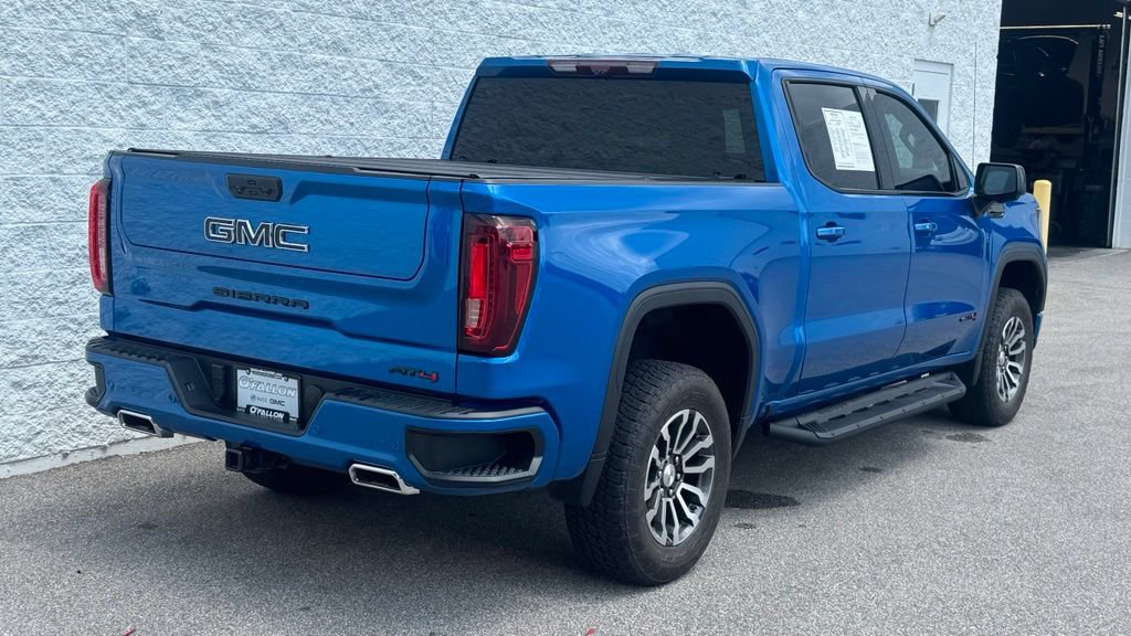 Used 2023 GMC Sierra 1500 AT4 w/ Technology Package AWD/4WD image 3