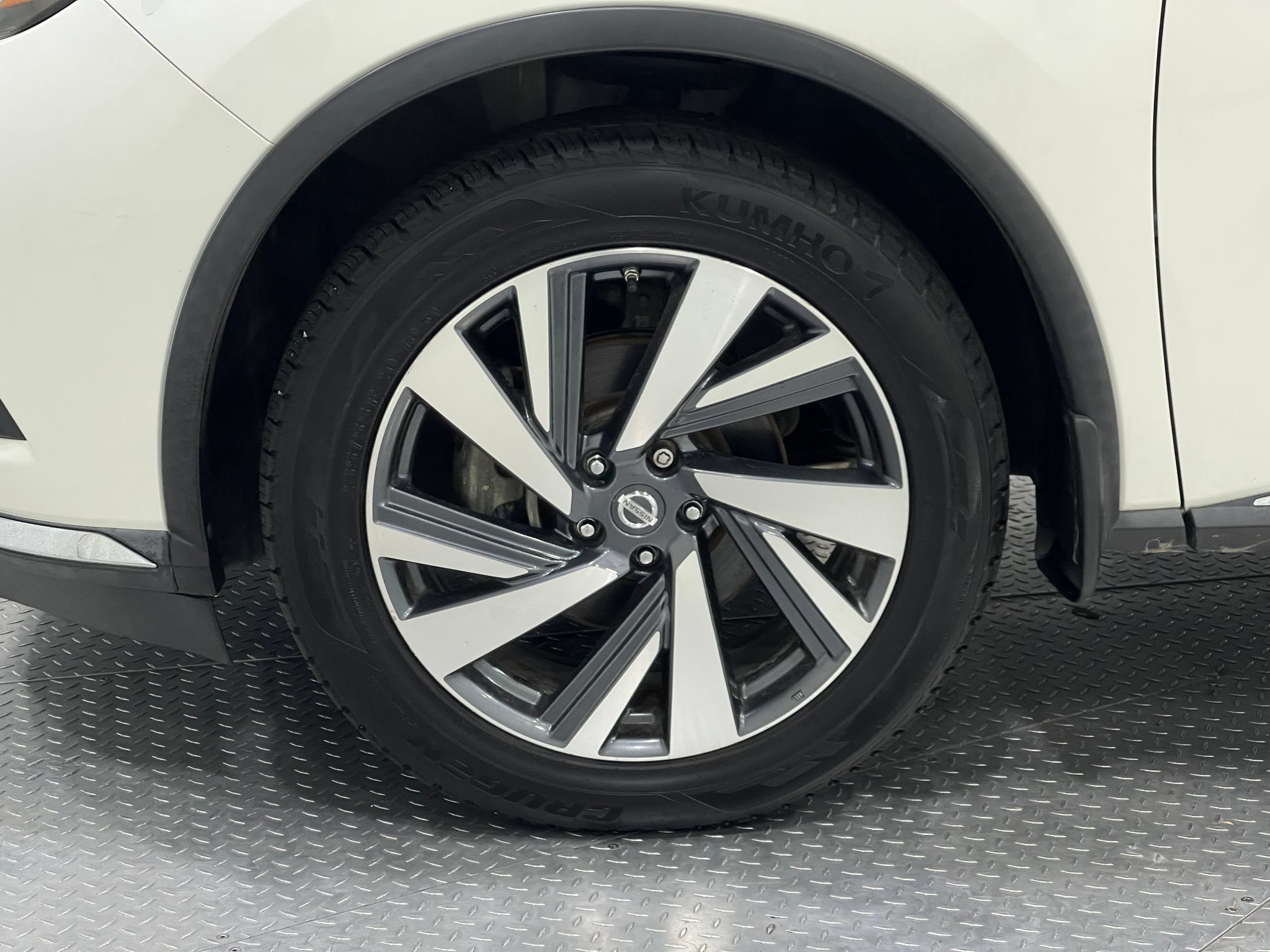 Used 2017 Nissan Murano Platinum w/ Platinum Technology Package FWD image 33