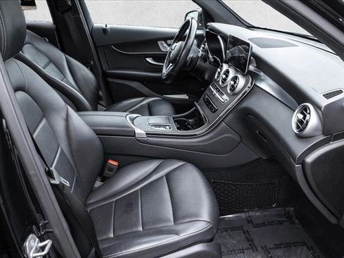 Used 2020 Mercedes-Benz GLC 300 4MATIC image 25