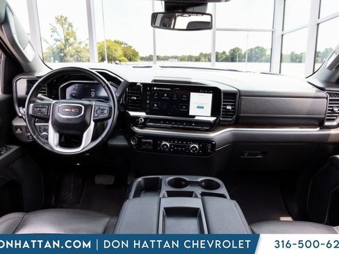 Used 2025 GMC Sierra 1500 SLT AWD/4WD image 4