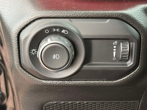 Used 2023 Jeep Wrangler Sport AWD/4WD image 19