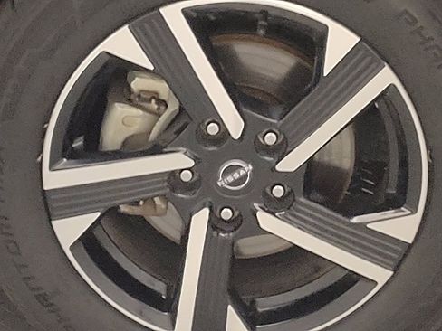 Used 2024 Nissan Sentra SV FWD image 31