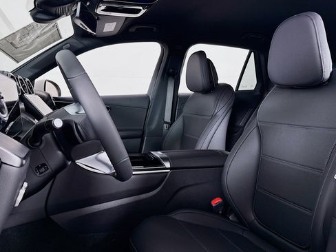 New 2026 Mercedes-Benz GLC 300 image 16