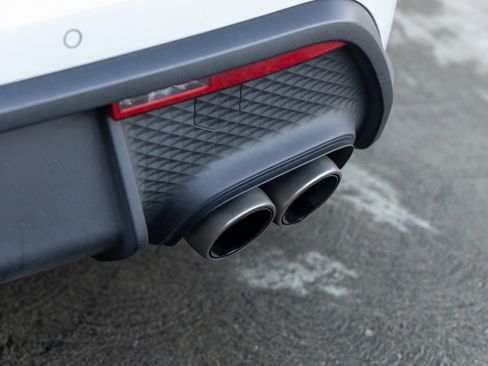 Certified 2023 Porsche Macan S image 20