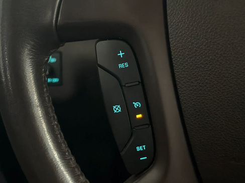 Used 2013 Buick Enclave Premium AWD/4WD image 24