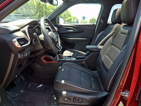 Used 2022 Chevrolet TrailBlazer RS w/ Sun and Liftgate Package AWD/4WD image 13