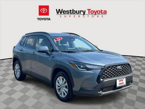 Certified 2023 Toyota Corolla Cross LE w/ Moonroof Package AWD/4WD image 1