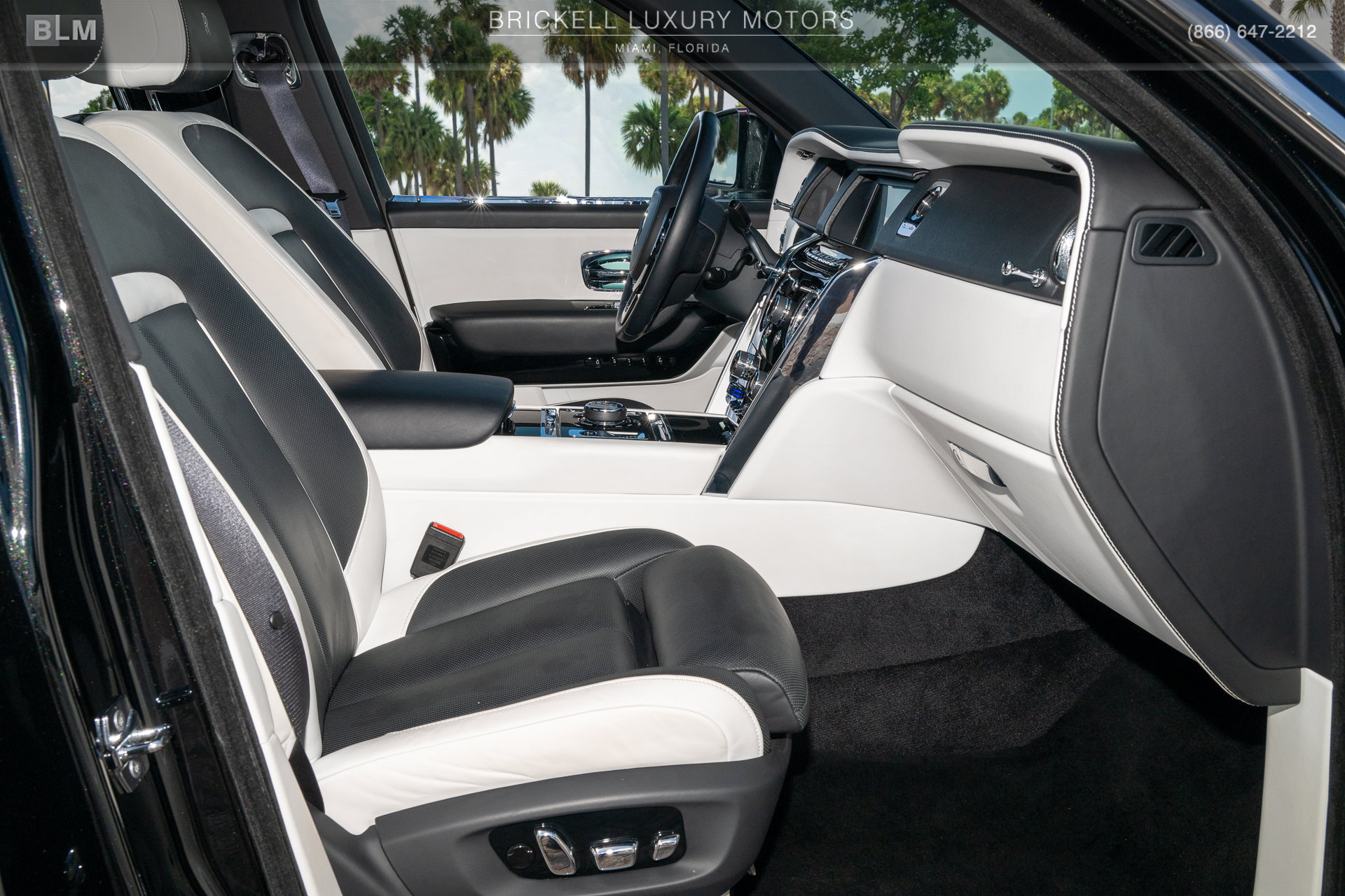 Used 2022 Rolls-Royce Cullinan AWD/4WD image 29